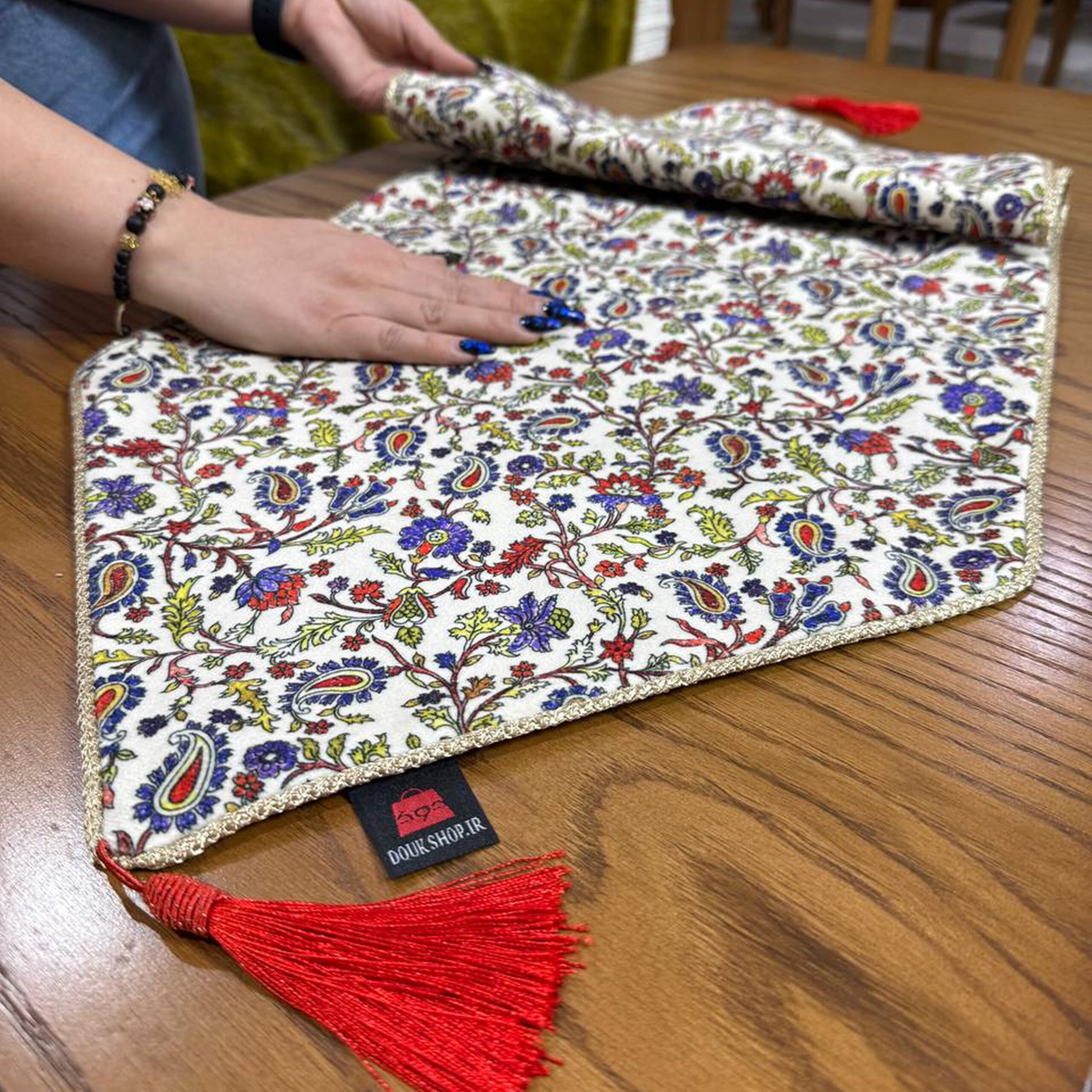 Coffee table category | Makue