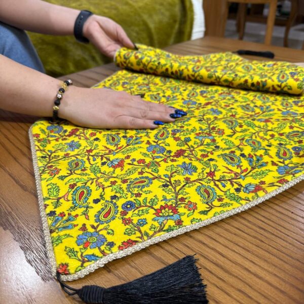 Flower garden design | Table runner | Makue