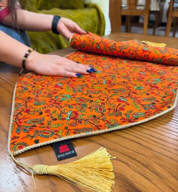 Flower garden design | Table runner | Makue