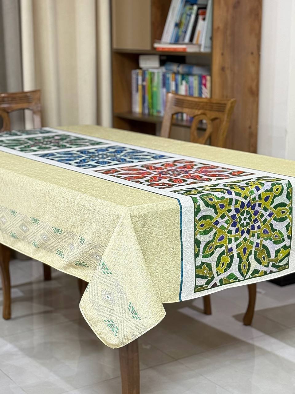 رومیزی-طرح-مهوش-رنگ-کرم Moon-like Design-تصميم ماهفاش - Image 1